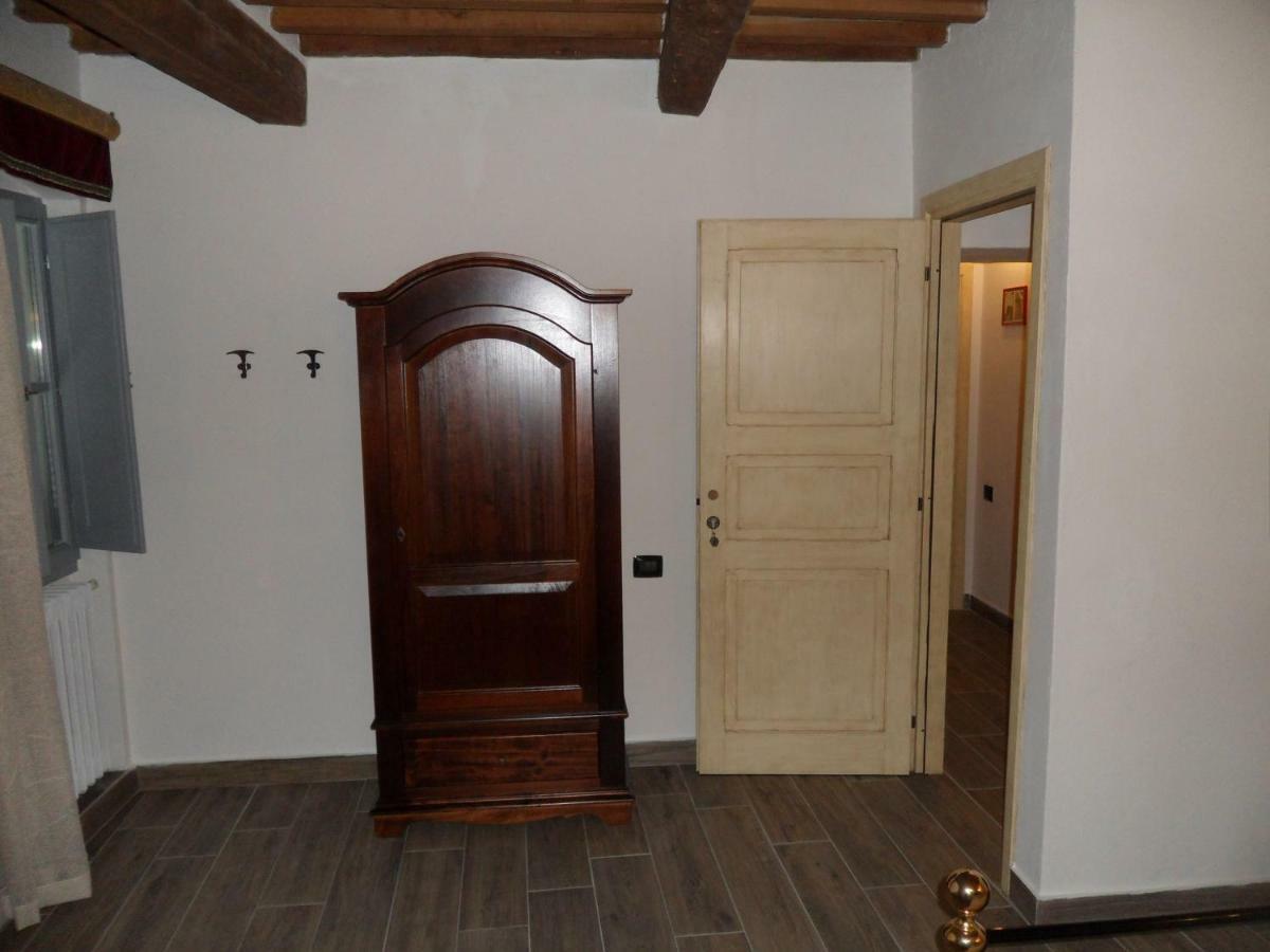 Affittacamere In Centro Gubbio Bagian luar foto