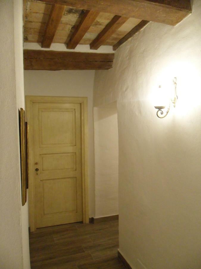 Affittacamere In Centro Gubbio Bagian luar foto