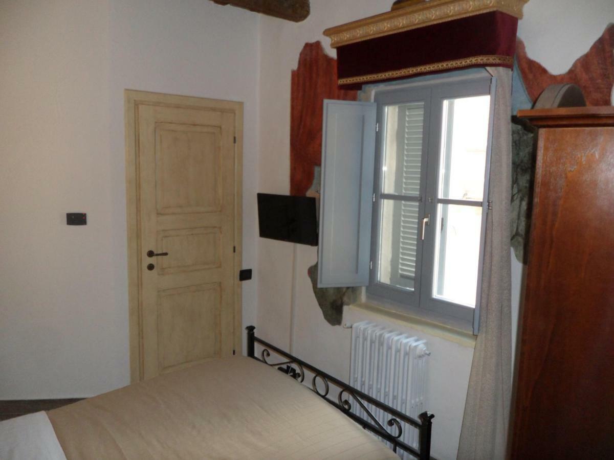 Affittacamere In Centro Gubbio Bagian luar foto
