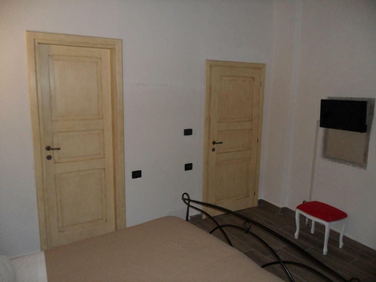 Affittacamere In Centro Gubbio Bagian luar foto