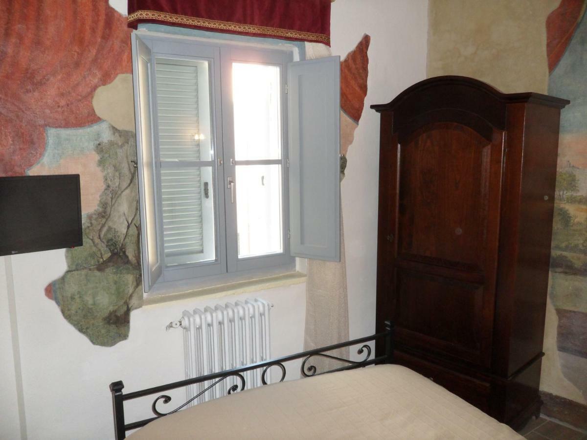Affittacamere In Centro Gubbio Bagian luar foto