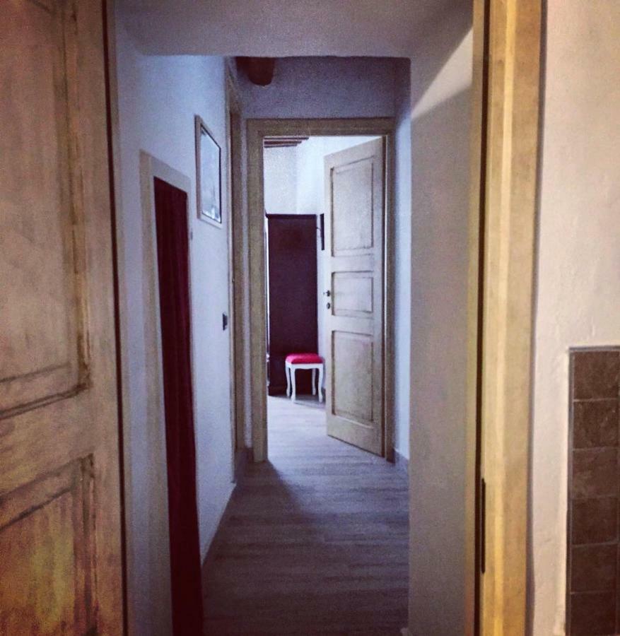 Affittacamere In Centro Gubbio Bagian luar foto